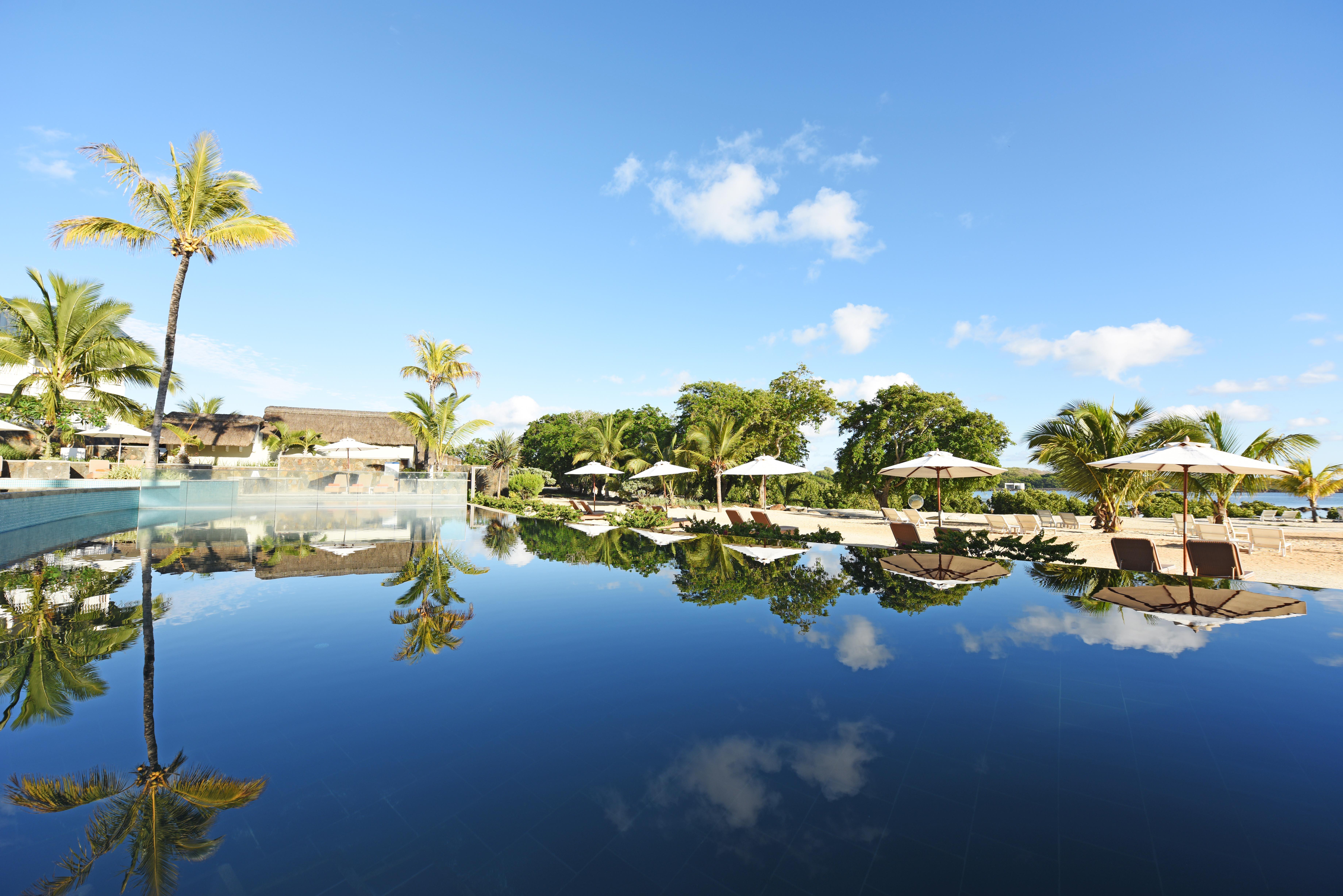 Radisson Blu Azuri Resort & Spa Roches Noires Buitenkant foto